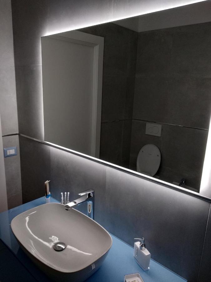 Apartamento Blue Sky Garda - Zaffiro Malcesine Exterior foto