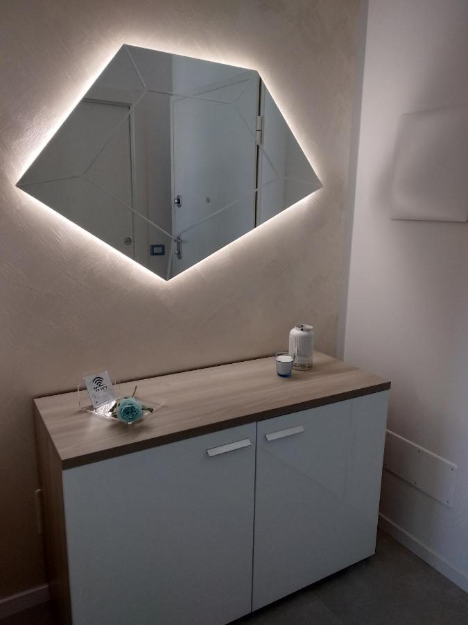 Apartamento Blue Sky Garda - Zaffiro Malcesine Exterior foto